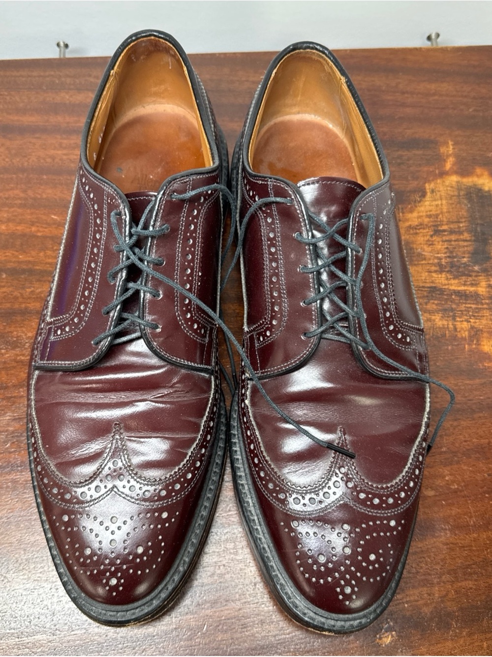 Allen Edmonds MacNeil Oxblood Wingtip Oxford Mens Dress Shoes Brogue 10.5 E